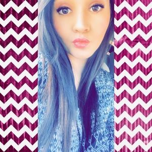 Meet your Posher, Abigail